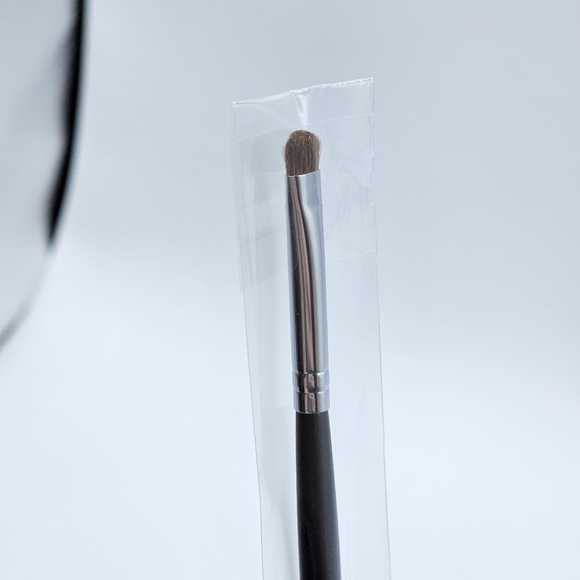 Morphe M213 Smudger Eyeliner Brush - Picture 5 of 5
